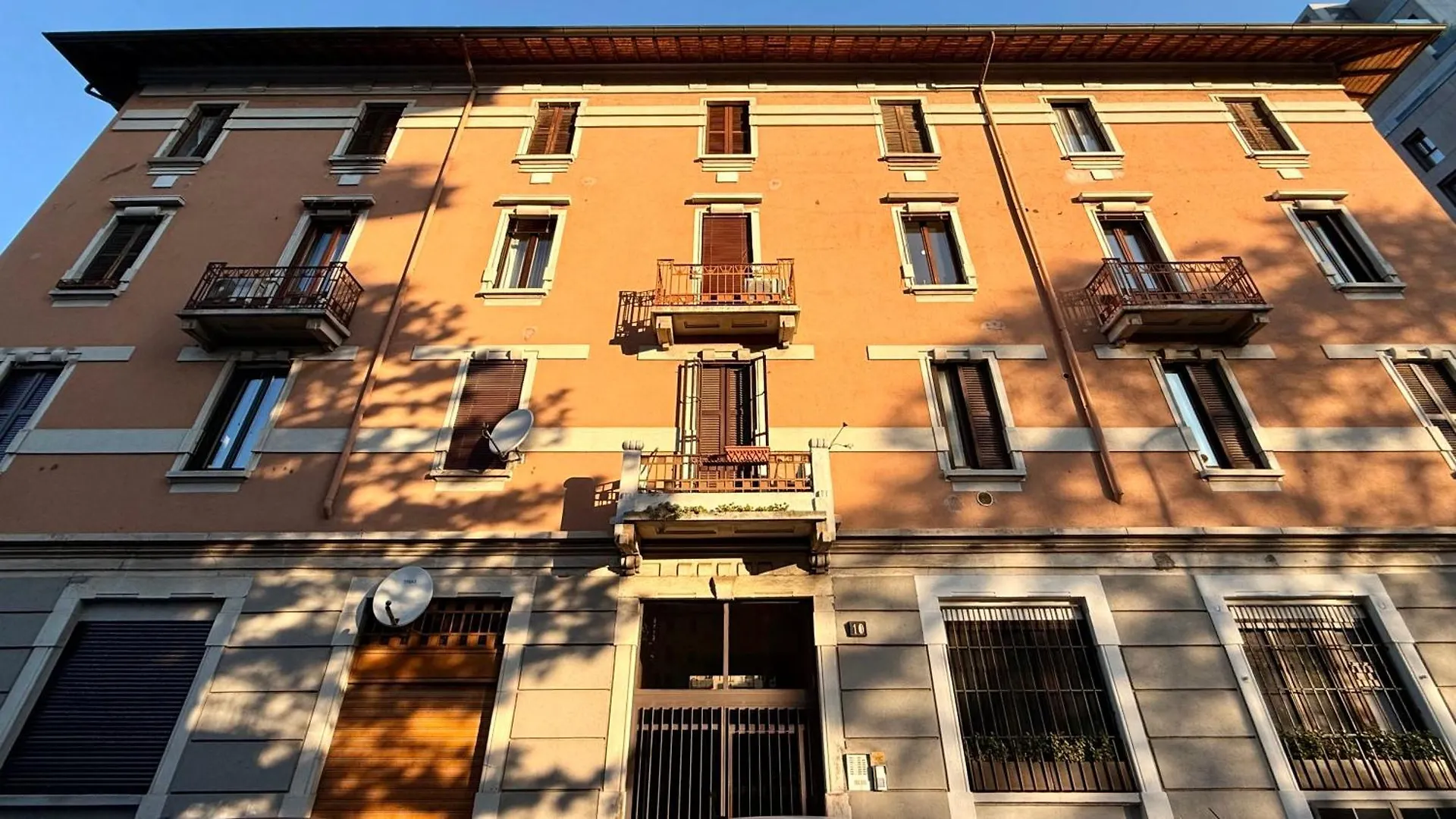 Apartment Nuovissimo Appartamento In Maciachini M3 Milan Italy